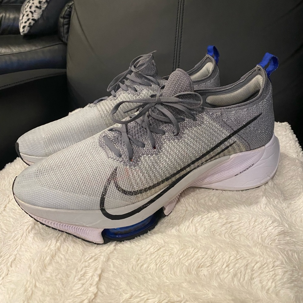 Nike Air Zoom Tempo